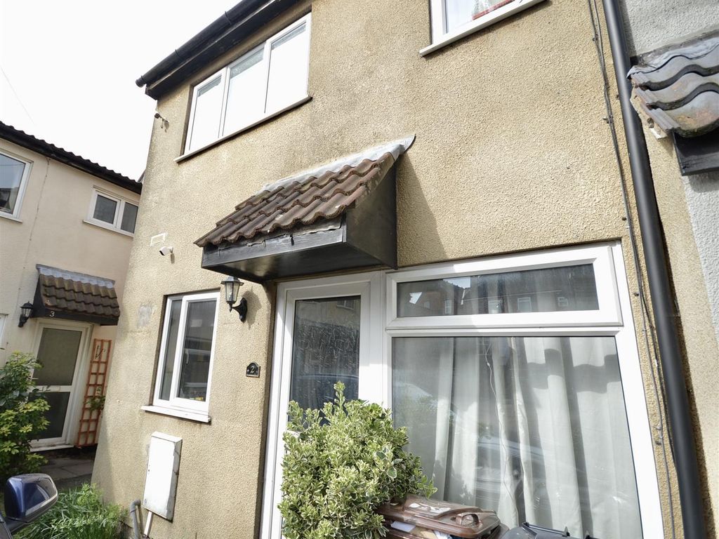2 bed property for sale in Alfred Street, Lincoln LN5, £95,000