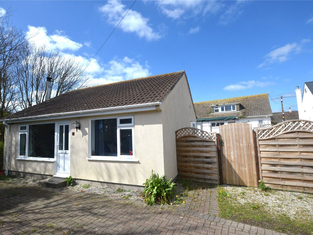2 bed bungalow for sale in Nansmellyon Road, Mullion, Helston, Cornwall TR12, £235,000