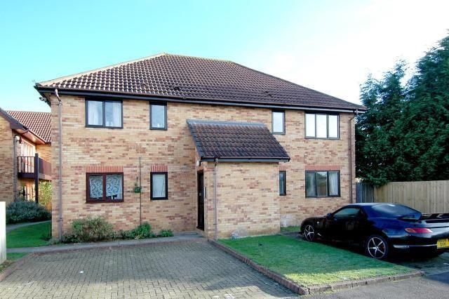 1 bed flat for sale in Headington, Oxford OX3, £185,000