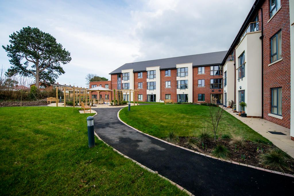 1 bed flat for sale in Kingsway, Chester CH2, £150,000