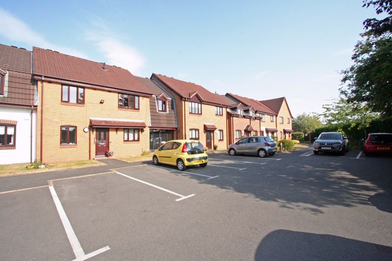 1 bed property for sale in Oldswinford, Glass House Hill, Priory Court DY8, £129,950