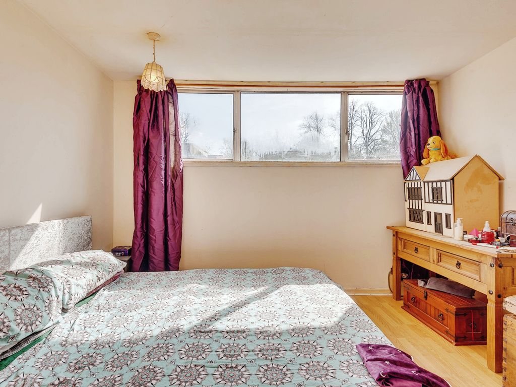 4 bed terraced house for sale in Shepherds Row, Castlefields, Runcorn, Cheshire WA7, £90,000