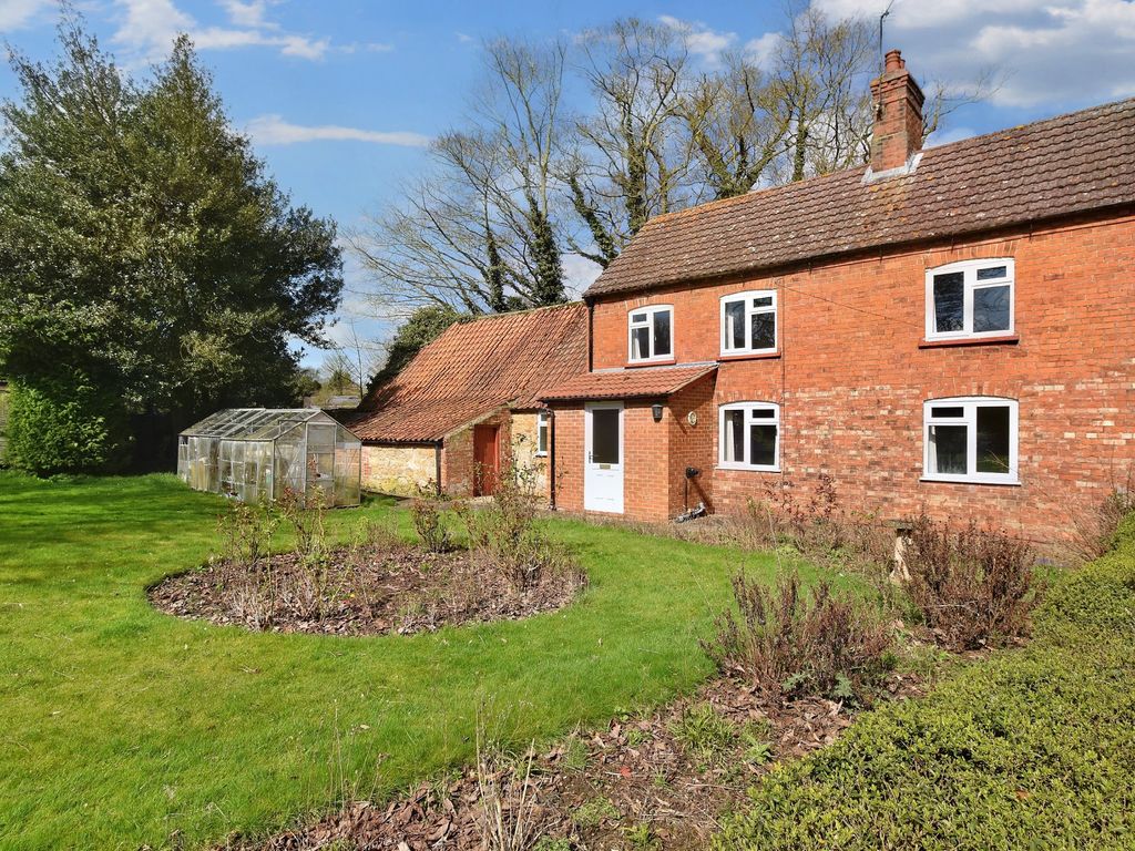 3 bed cottage for sale in Stainton Le Vale, Market Rasen LN8, £250,000