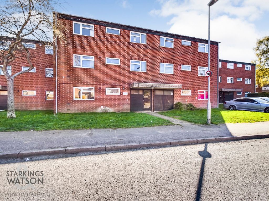 2 bed flat for sale in Ives Road, Old Catton, Norwich NR6, £145,000
