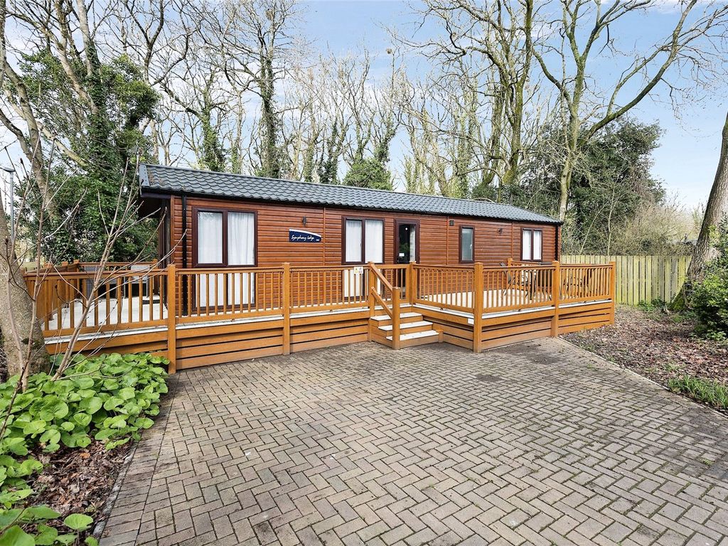 2 bed bungalow for sale in Trehawks, St. Minver Holiday Park, Wadebridge, Cornwall PL27, £90,000