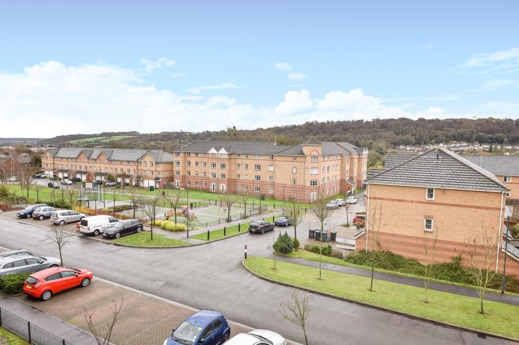 1 bed flat for sale in High Wycombe, Buckinghamshire HP13, £185,000