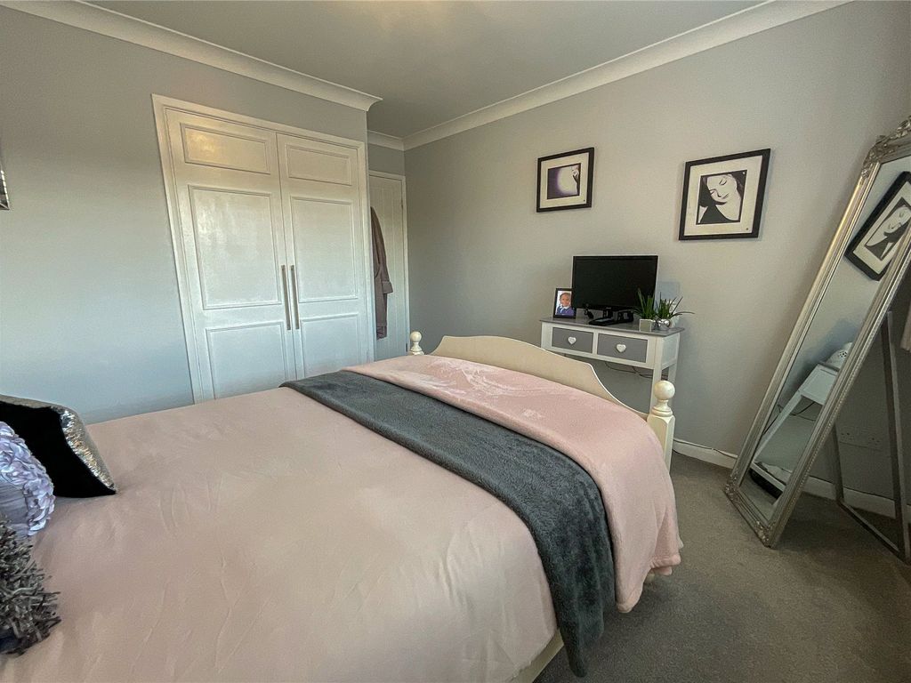2 bed flat for sale in Saxon Mill Lane, Tamworth, Staffordshire B79, £165,000