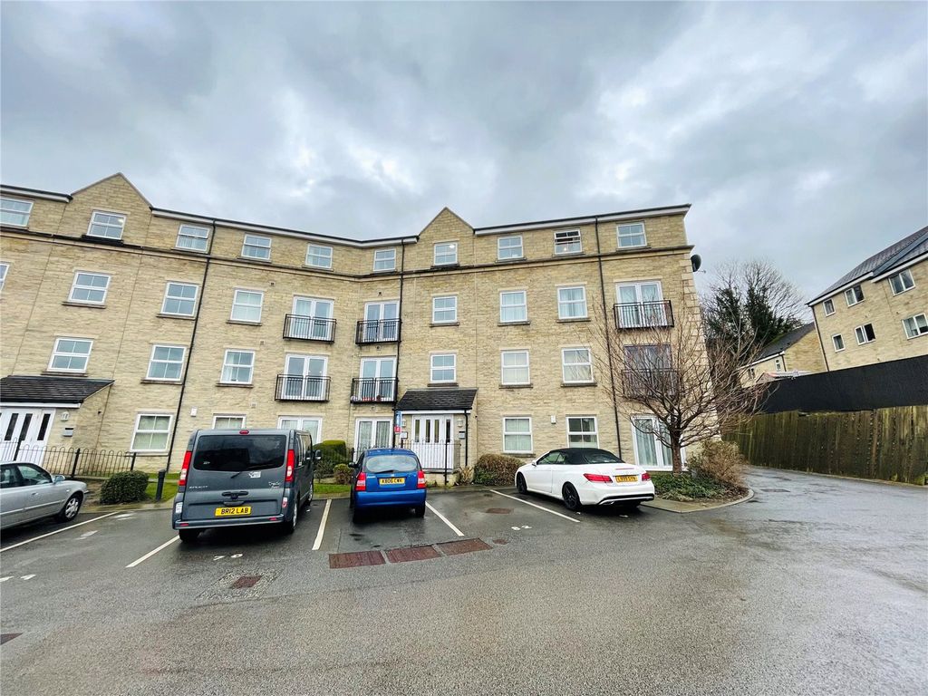 1 bed flat for sale in Winding Rise, Bailiff Bridge, Brighouse, West Yorkshire HD6, £75,000