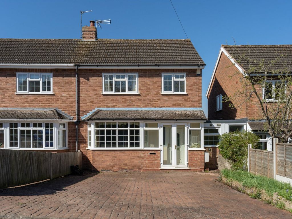 3 bed semi-detached house for sale in Bear Hill, Alvechurch B48, £299,000