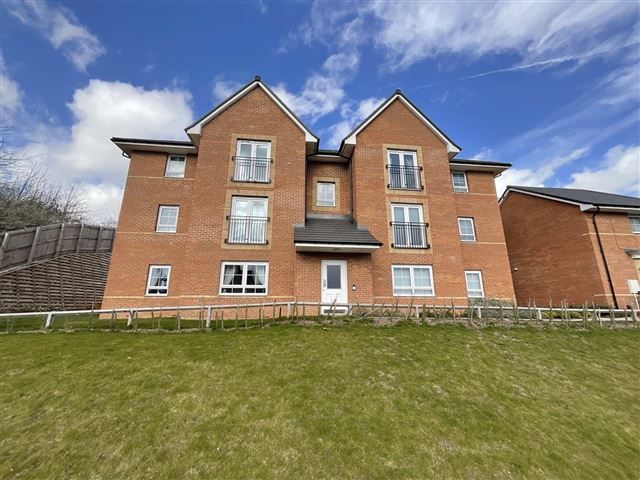2 bed flat for sale in Banks Way, Catcliffe, Rotherham S60, £130,000