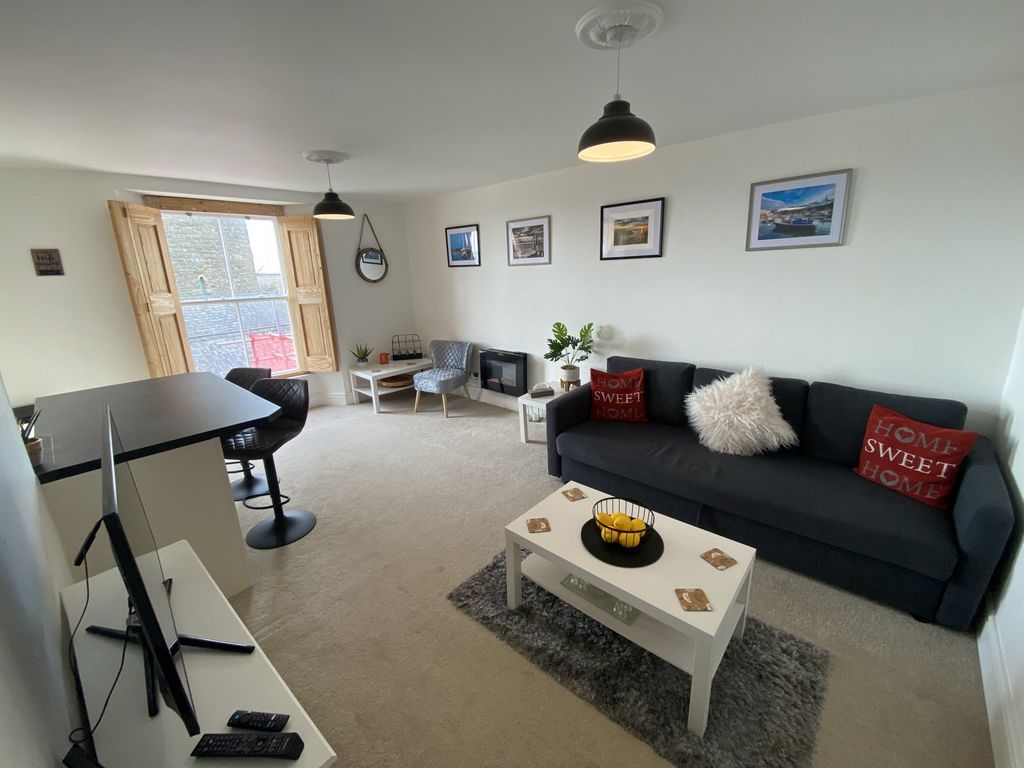 1 bed flat for sale in Flat 7 Northcliffe House, High Street, Tenby, Pembrokeshire SA70, £245,000
