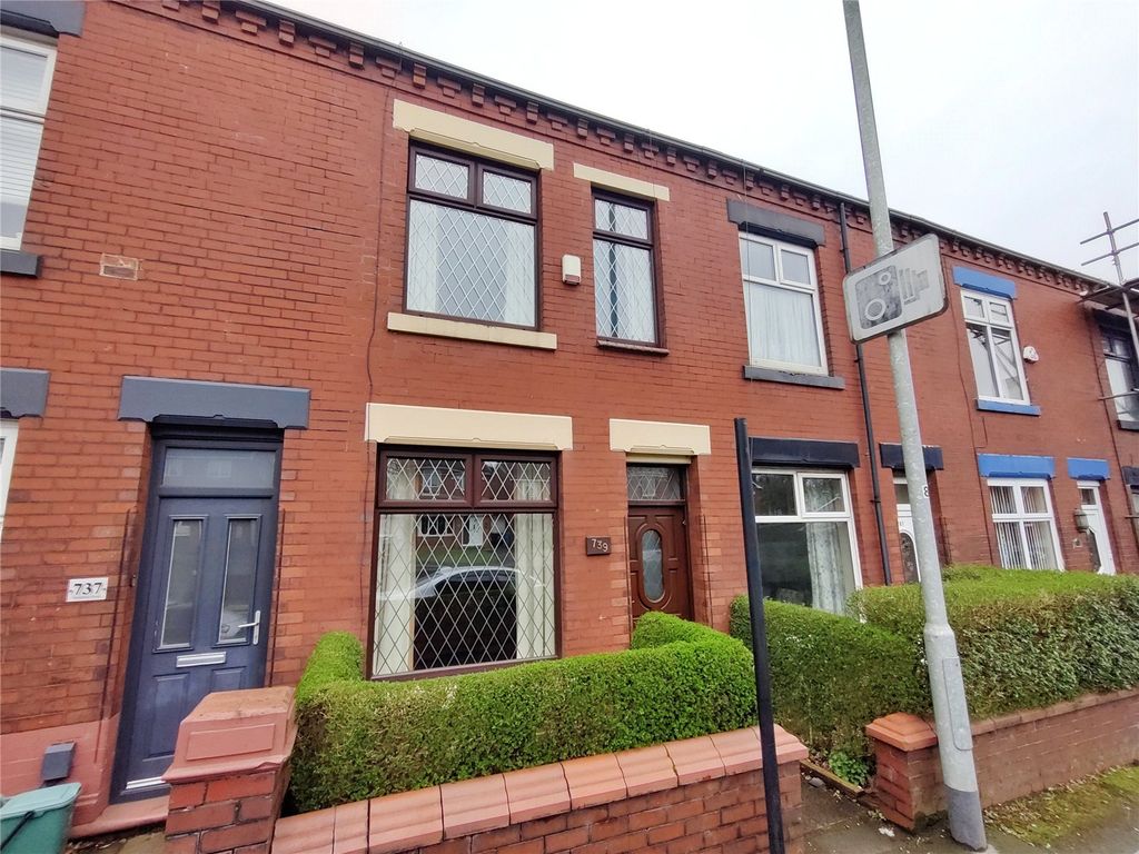 3 bed terraced house for sale in Middleton Road, Chadderton, Oldham OL9, £145,000