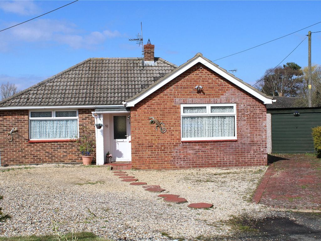 2 bed bungalow for sale in Collingwood Close, Heacham, King's Lynn, Norfolk PE31, £230,000