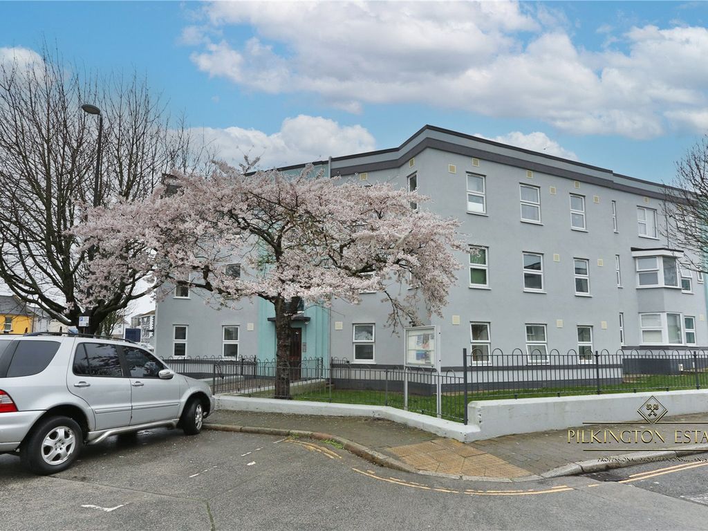 5 bed flat for sale in Plymouth, Devon PL4, £150,000