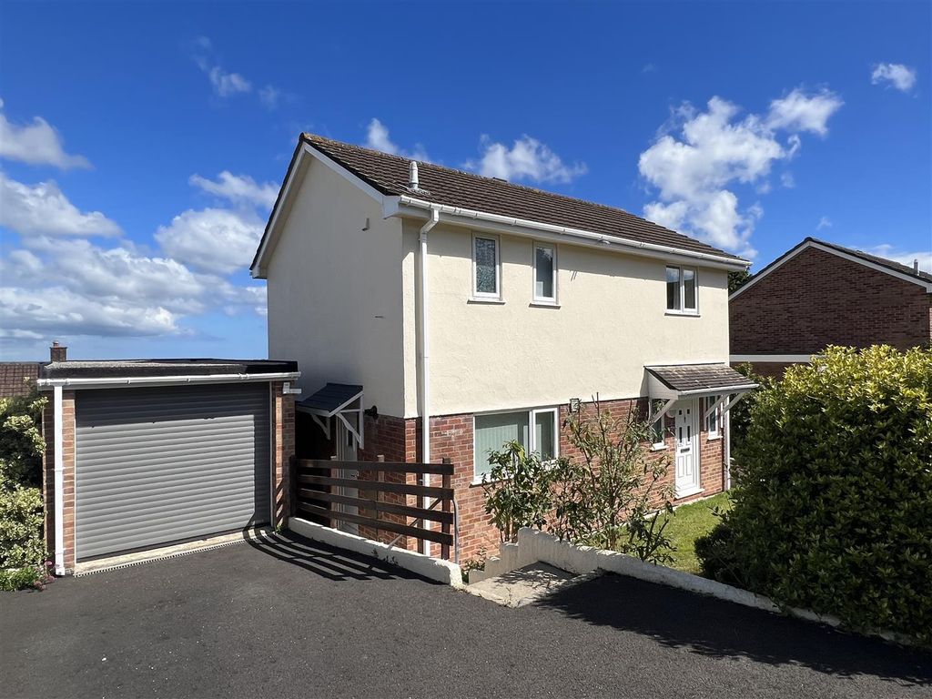 3 bed detached house for sale in Chipponds Drive, St Austell, St. Austell PL25, £295,000