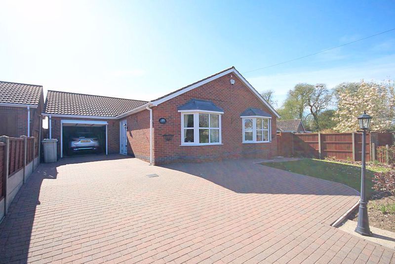 2 bed detached bungalow for sale in Northgate Lane, Grimoldby, Louth LN11, £337,500