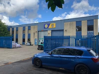 Light industrial for sale in 74 Oldfield Road, Hampton, Greater London TW12, Non quoting