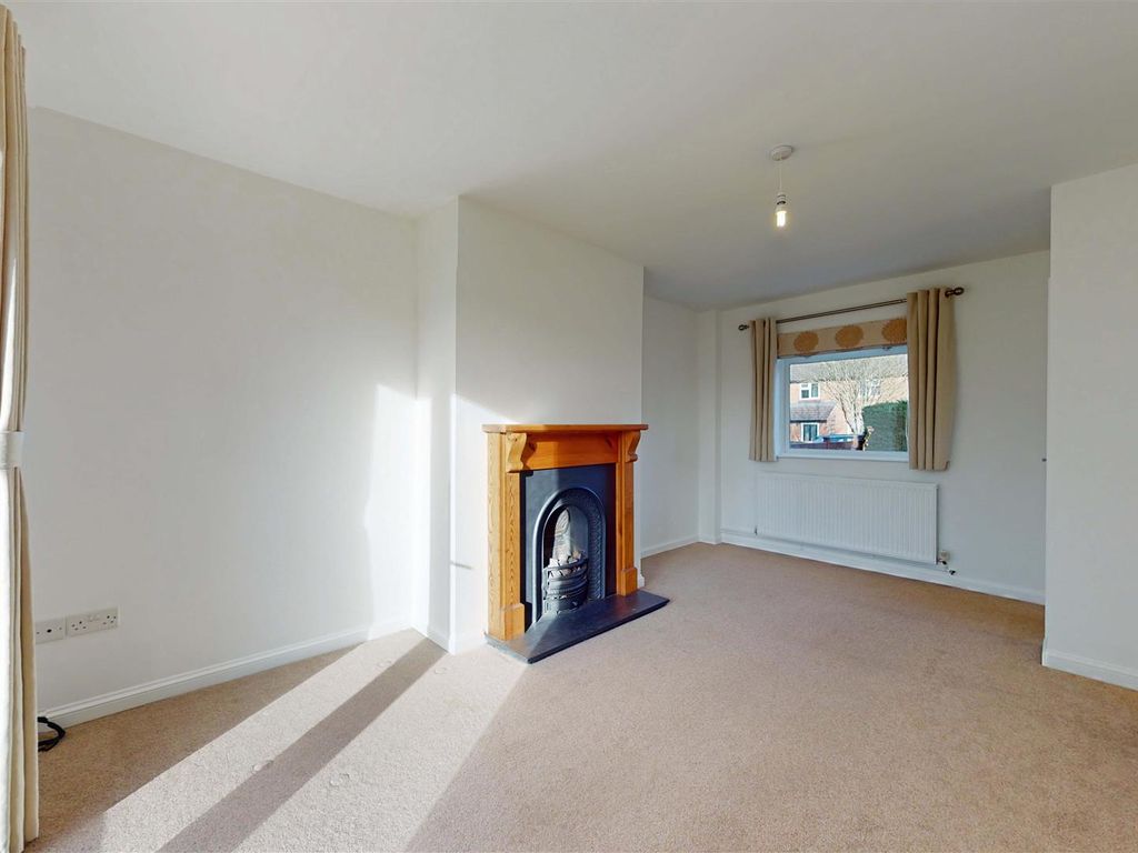 3 bed terraced house for sale in Rutland Road, Stamford PE9, £250,000