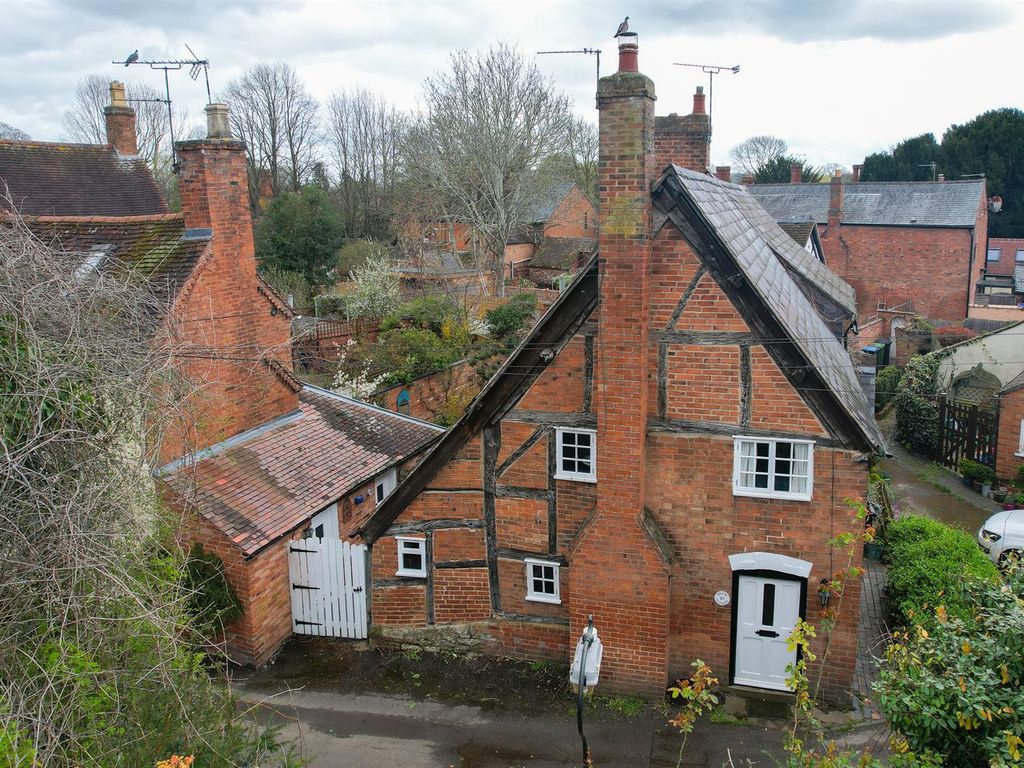 1 bed cottage for sale in 10 Church Walk, Wellesbourne, Warwick CV35, £218,000