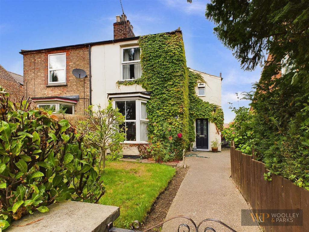 3 bed semi-detached house for sale in York Road, Little Driffield, Driffield YO25, £195,000
