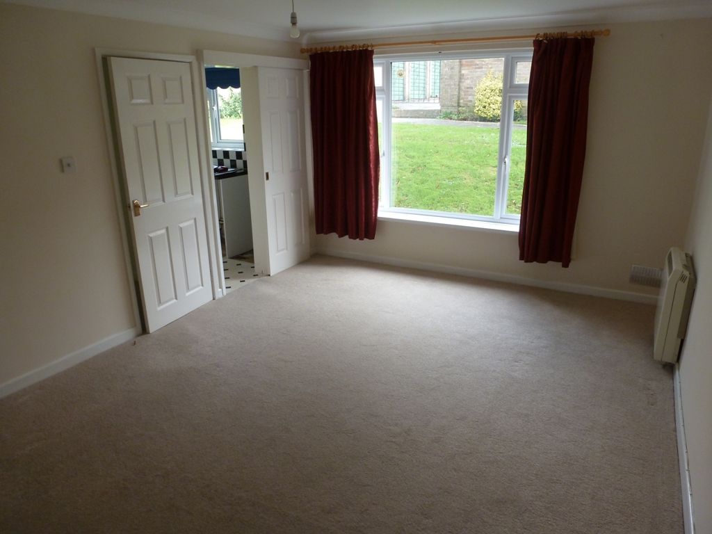1 bed flat for sale in Legion Road, Yeovil BA21, £107,500