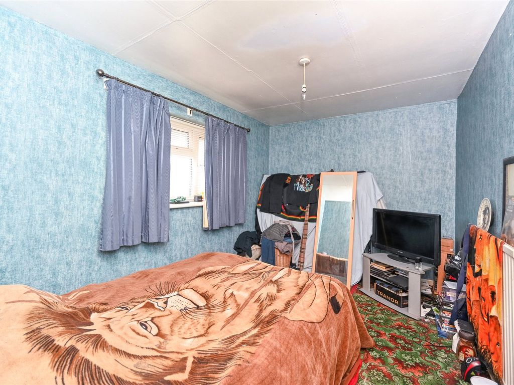 1 bed maisonette for sale in Rough Hills Road, Parkfields, Wolverhampton, West Midlands WV2, £50,000