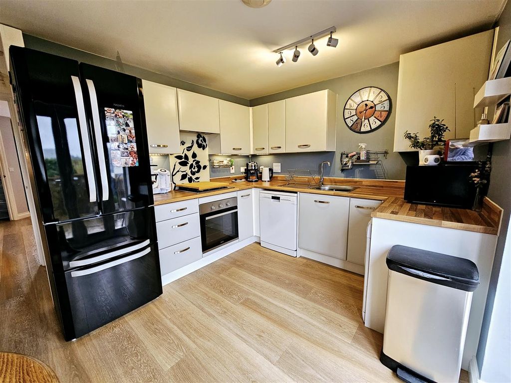 3 bed property for sale in Long Field Road, Launceston PL15, £245,000