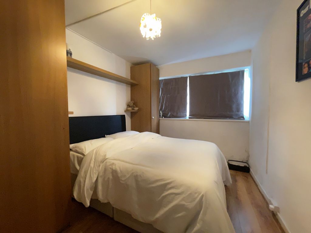 2 bed flat for sale in Elmwood Court, Pershore Road, Birmingham B5, £85,000