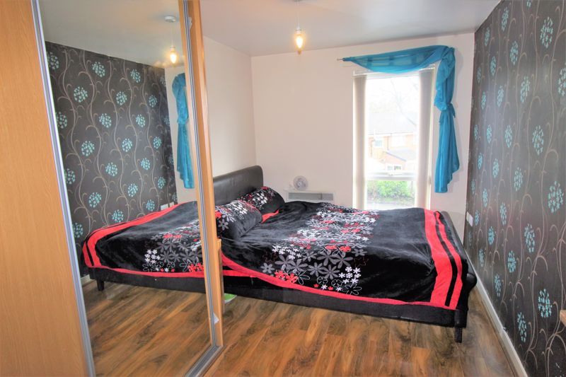 2 bed flat for sale in Chorlton Street, Manchester M16, £179,995
