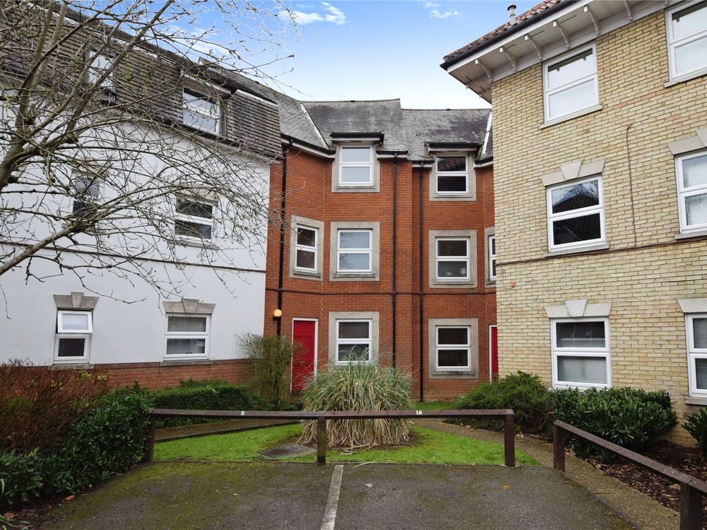 1 bed flat for sale in Haltwhistle Road, South Woodham Ferrers, Chelmsford, Essex CM3, £140,000