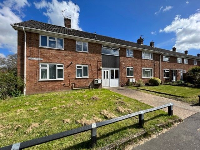 1 bed flat for sale in Barclay Road, East Norwich NR7, £125,000