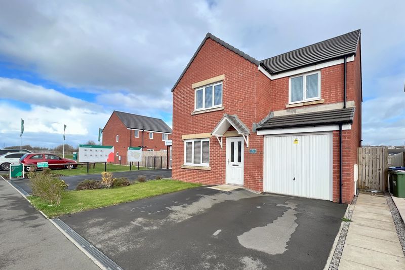 4 bed detached house for sale in Marsh Drive, Workington CA14, £225,000