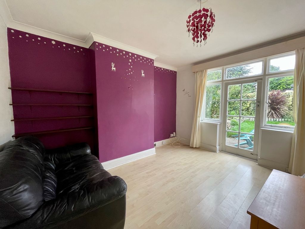 3 bed detached house for sale in Westdale Lane, Carlton, Nottingham NG4, £185,000