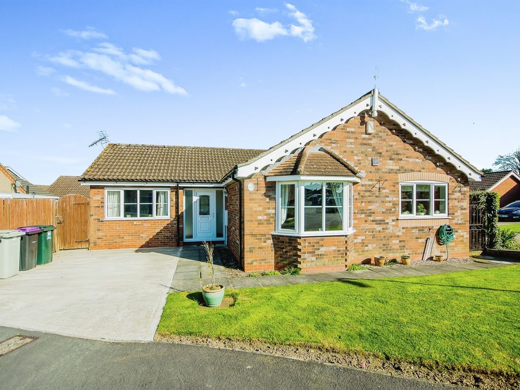 4 bed detached bungalow for sale in Hastings Drive, Wainfleet, Skegness PE24, £235,000