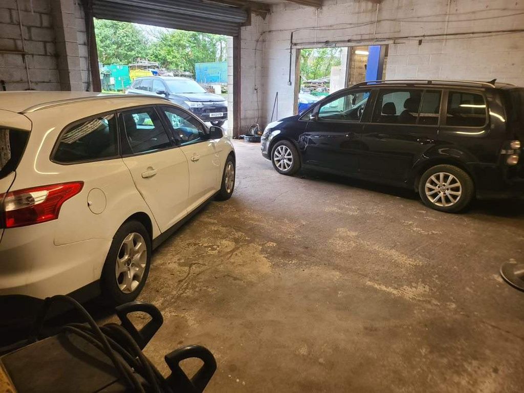Parking/garage for sale in Preston, England, United Kingdom PR4, £30,000