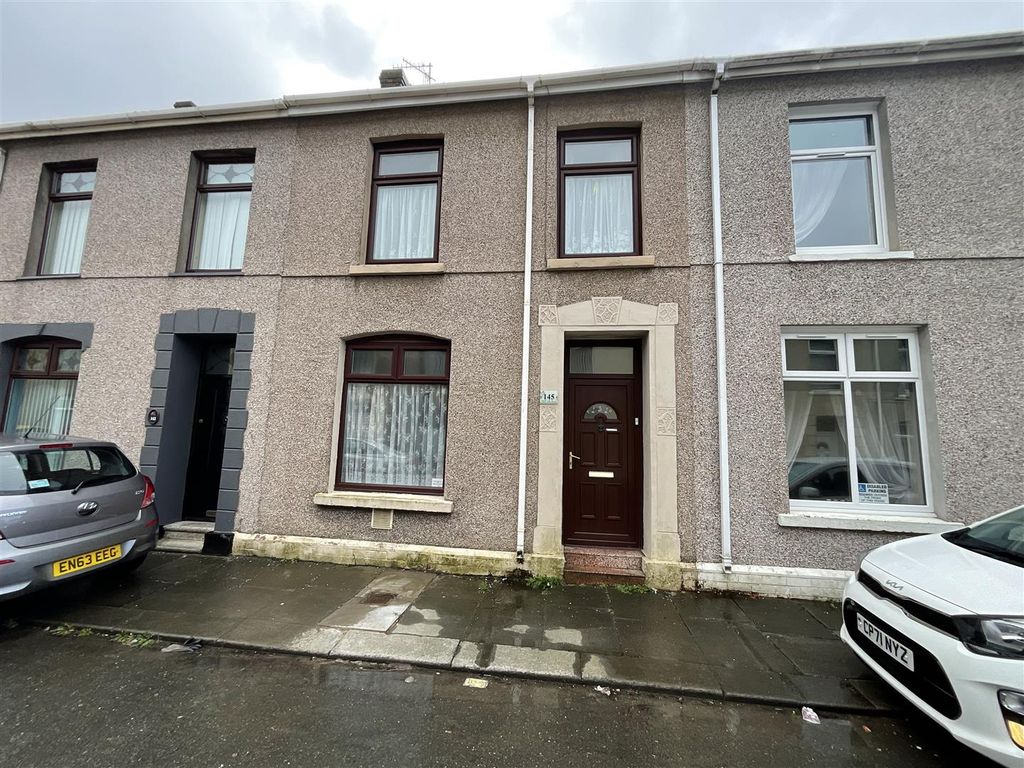 3 bed terraced house for sale in Old Castle Road, Llanelli SA15, £120,000