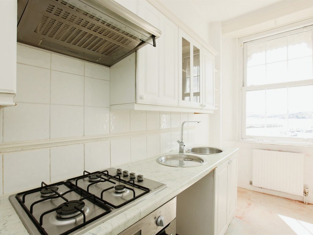 1 bed flat for sale in Beacon Terrace, Torquay TQ1, £205,000