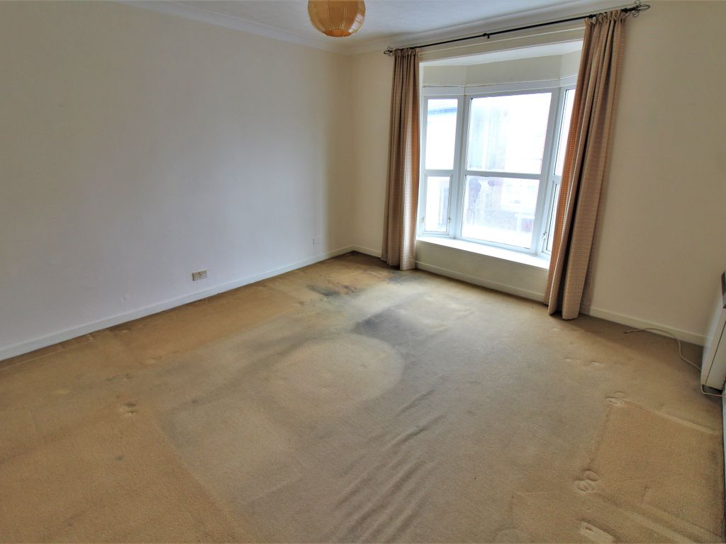 1 bed flat for sale in St. Marys Road, Portsmouth PO1, £120,000