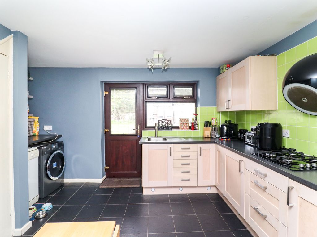 2 bed terraced house for sale in Round Avenue, Long Lawford, Rugby CV23, £189,950