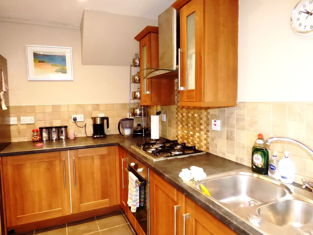 3 bed semi-detached house for sale in Raynville Place, Leeds LS13, £194,950