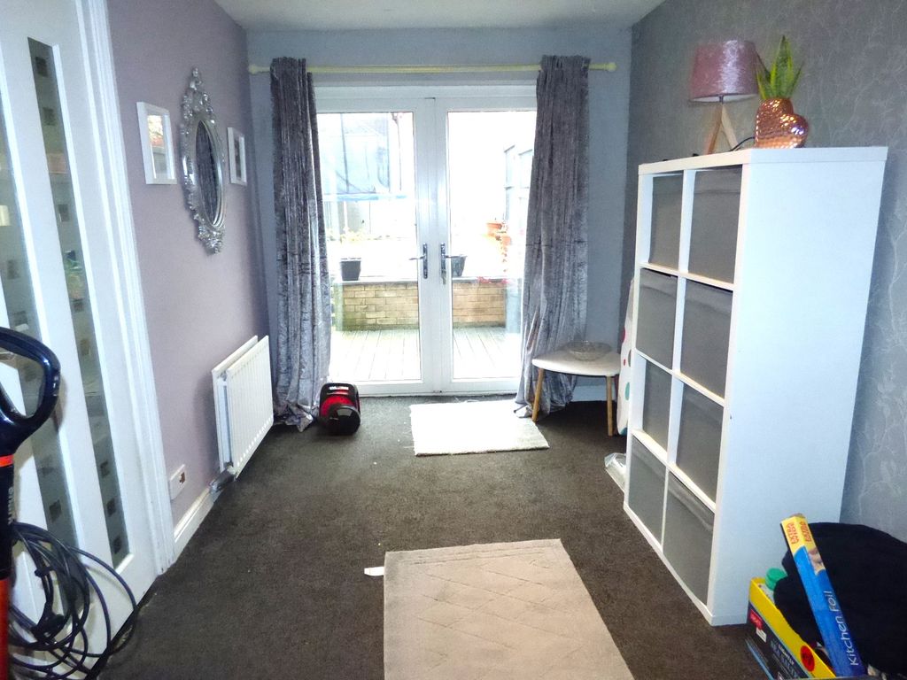 3 bed semi-detached house for sale in Raynville Place, Leeds LS13, £194,950