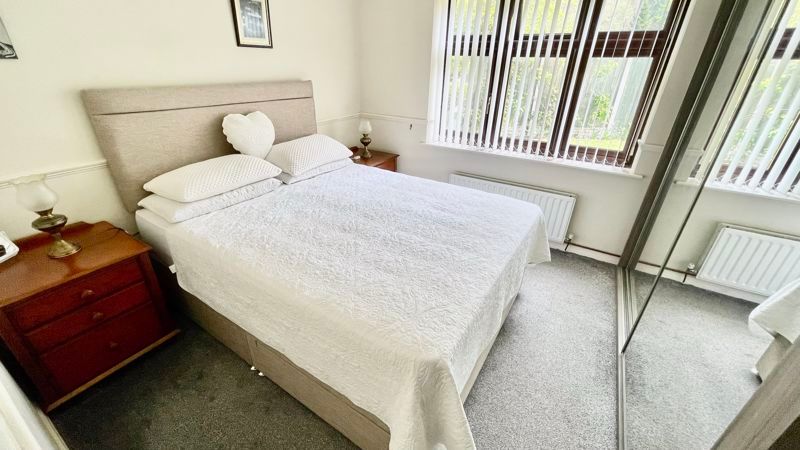 3 bed detached bungalow for sale in Elvington Road, Doddington Park, Lincoln LN6, £289,000