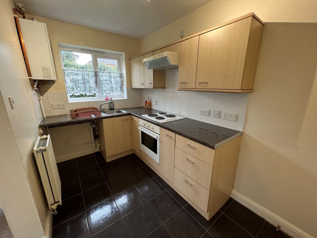 1 bed end terrace house for sale in Woodsage Drive, Gillingham SP8, £174,950