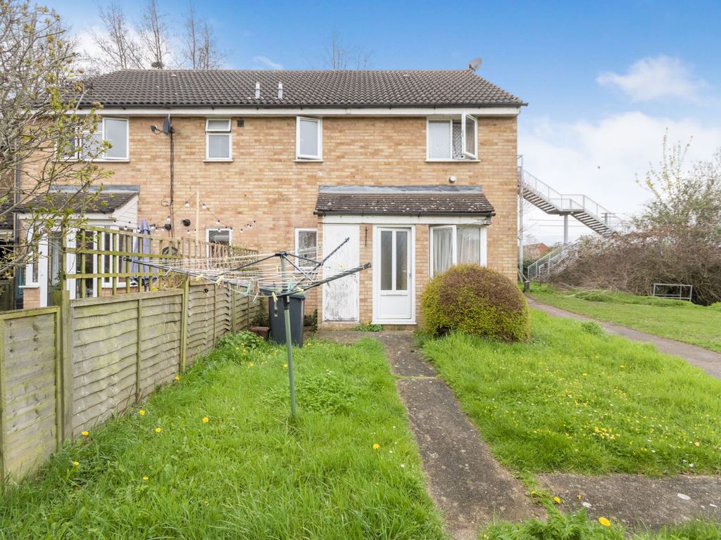 1 bed detached house for sale in Grasmere Road, Biggleswade, Bedfordshire SG18, £170,000
