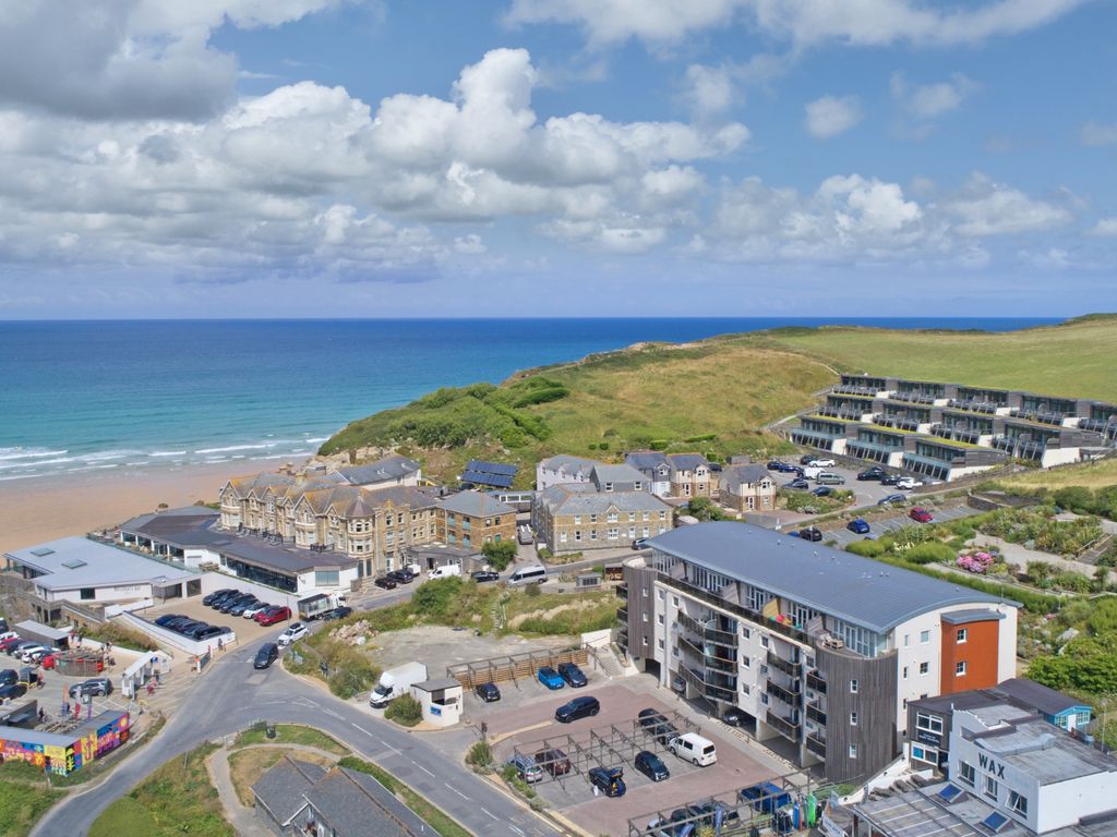 1 bed flat for sale in Waves, Watergate Bay TR8, £300,000