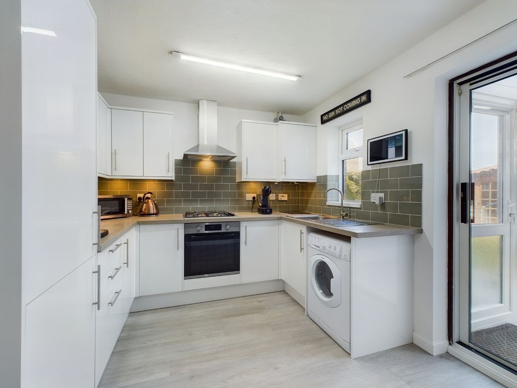 2 bed semi-detached house for sale in Elizabeth Close, Attleborough NR17, £220,000