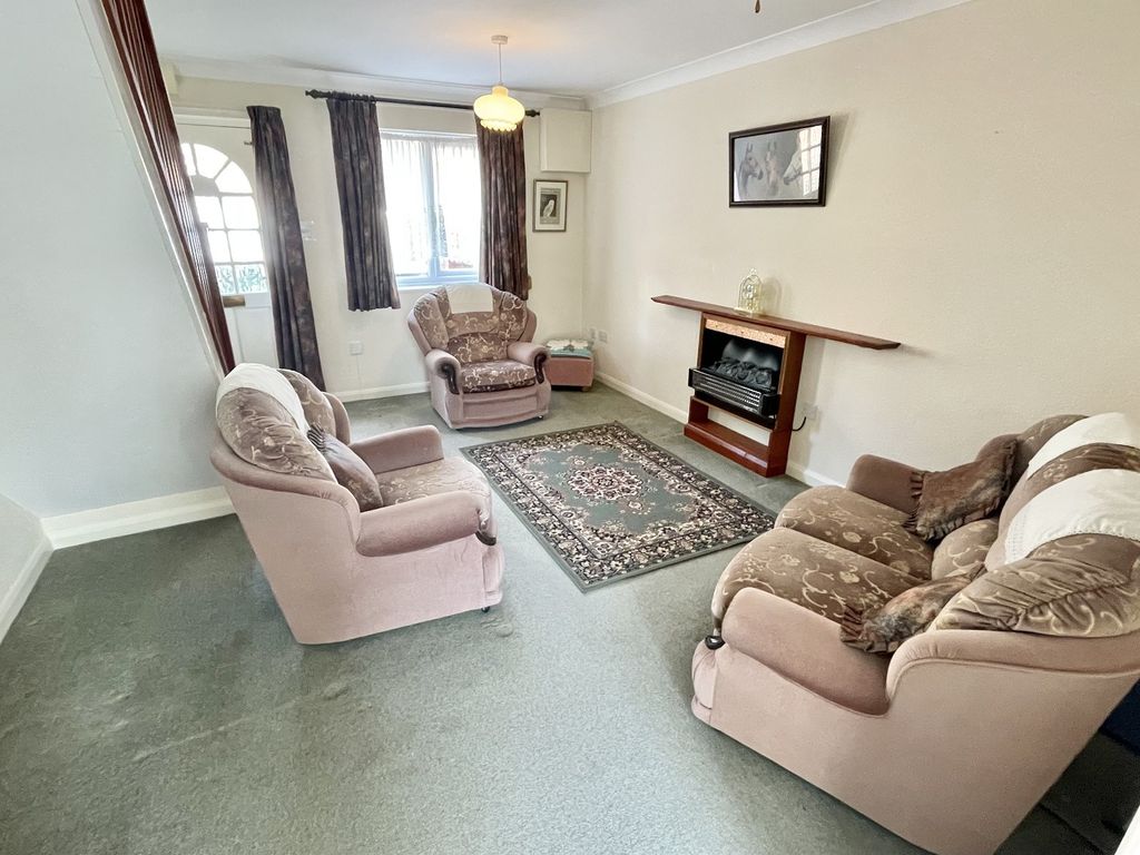 2 bed terraced house for sale in Auburn Road, Blaby, Leicester, Leicestershire. LE8, £186,950