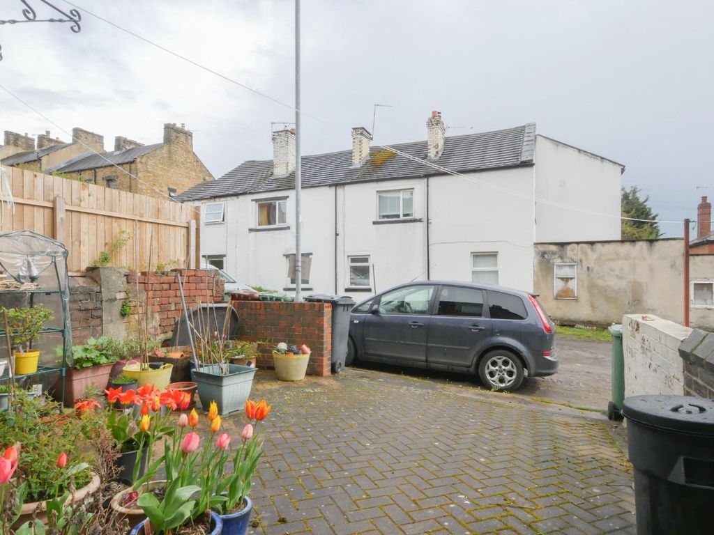 3 bed terraced house for sale in Cromack View, Pudsey LS28, £180,000