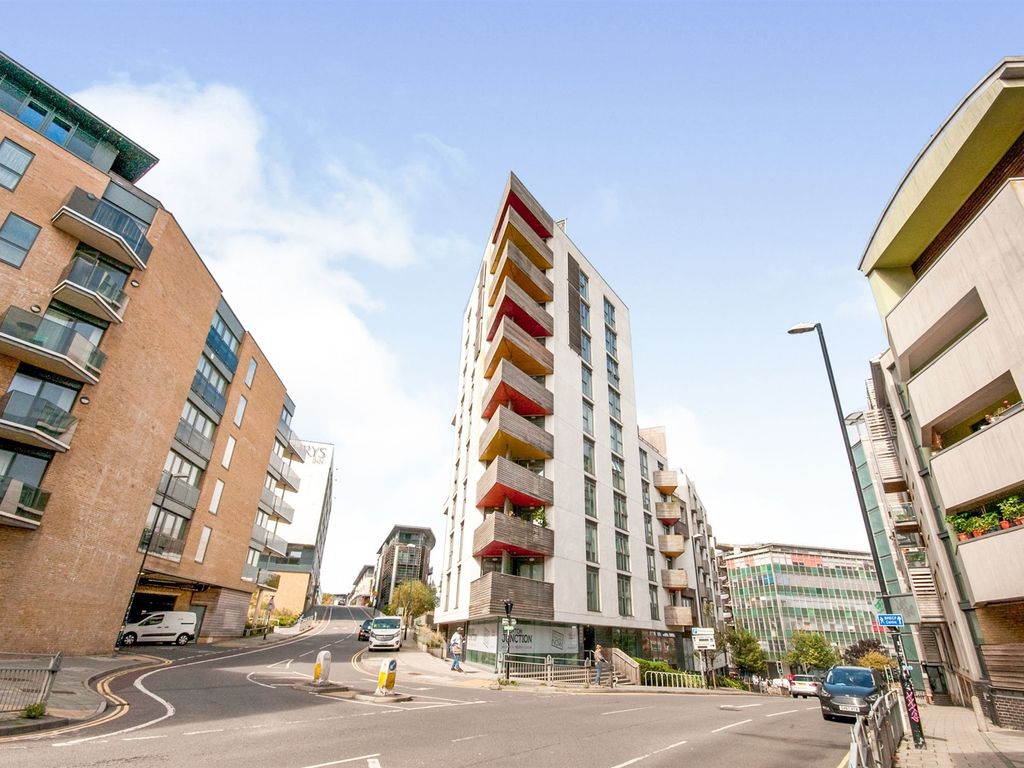 2 bed flat for sale in Stroudley Road, Brighton BN1, £87,500