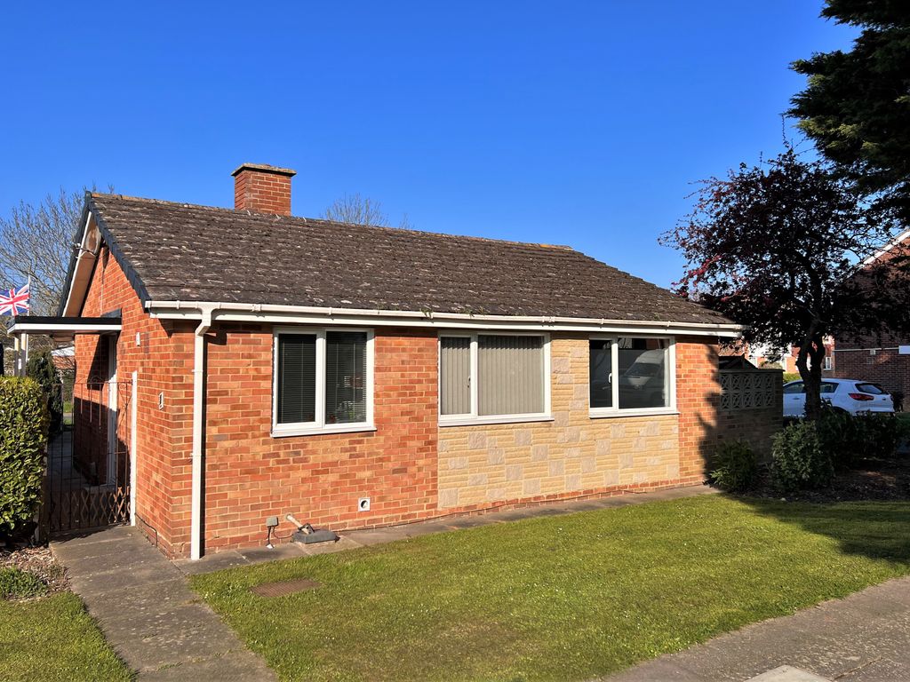 3 bed detached bungalow for sale in Tern Walk, Gosport PO13, £280,000